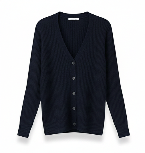 Buttoned Jersey – Modern Layering Essential