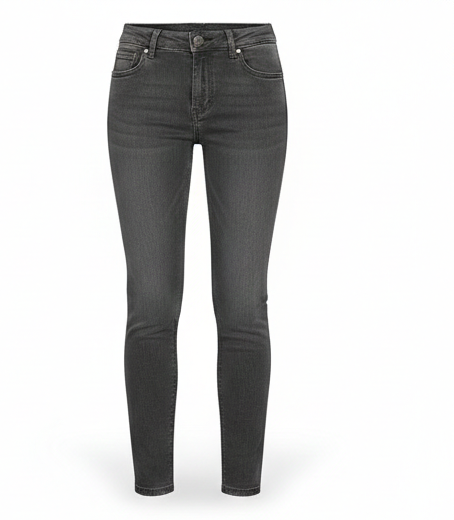 Skinny Jeans – Modern Minimalist